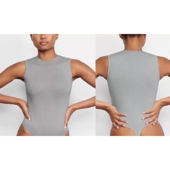 SKIMS Essential Bodysuit Crew Neck Sleeveless Thong Back Smoke Gray S / M NWOT - Picture 2 of 7